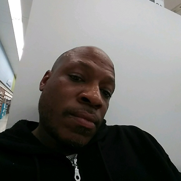 Meet your Posher, Robert - Picture 1 of 1